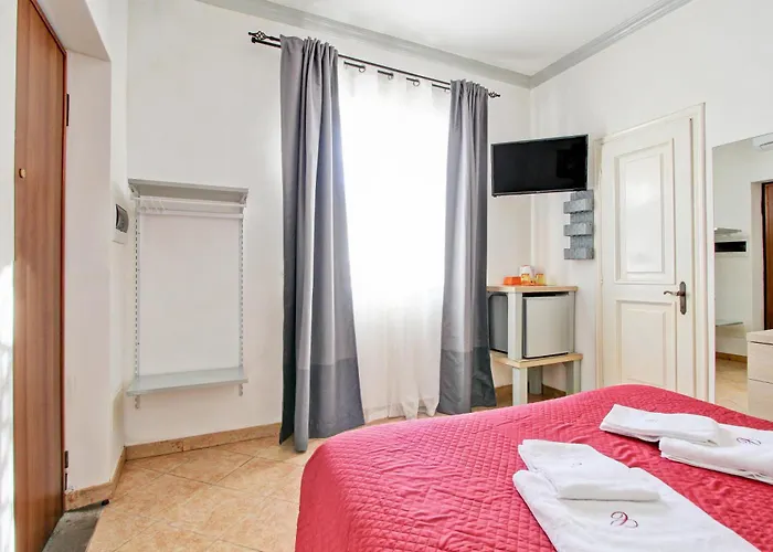 Borgo Dei Centurione 게스트하우스 4*