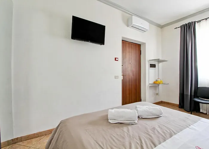 Borgo Dei Centurione 4* Roma